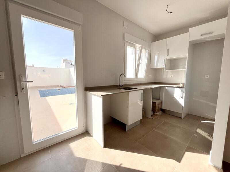 3 bedroom Townhouse for sale