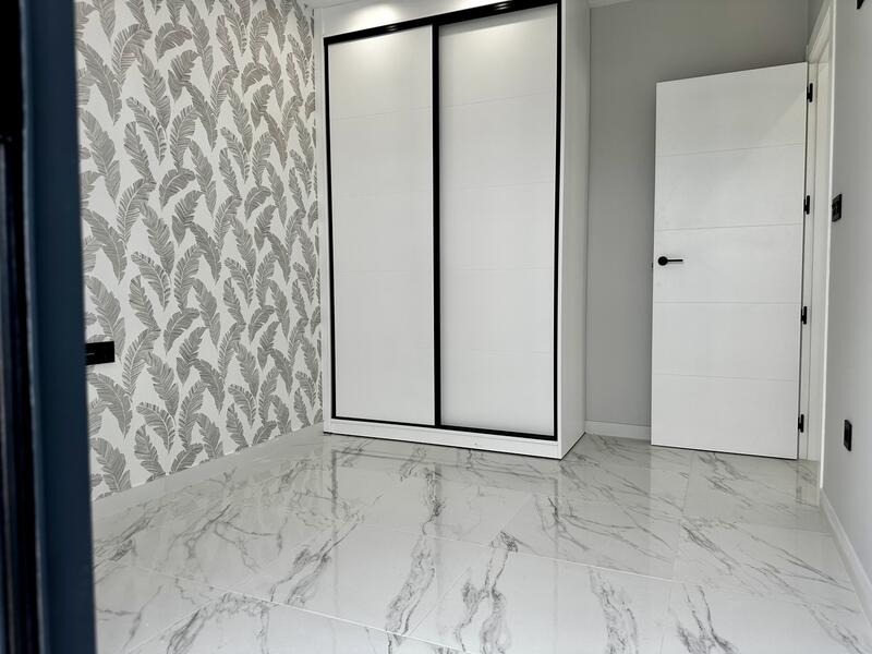 3 bedroom Apartment for sale