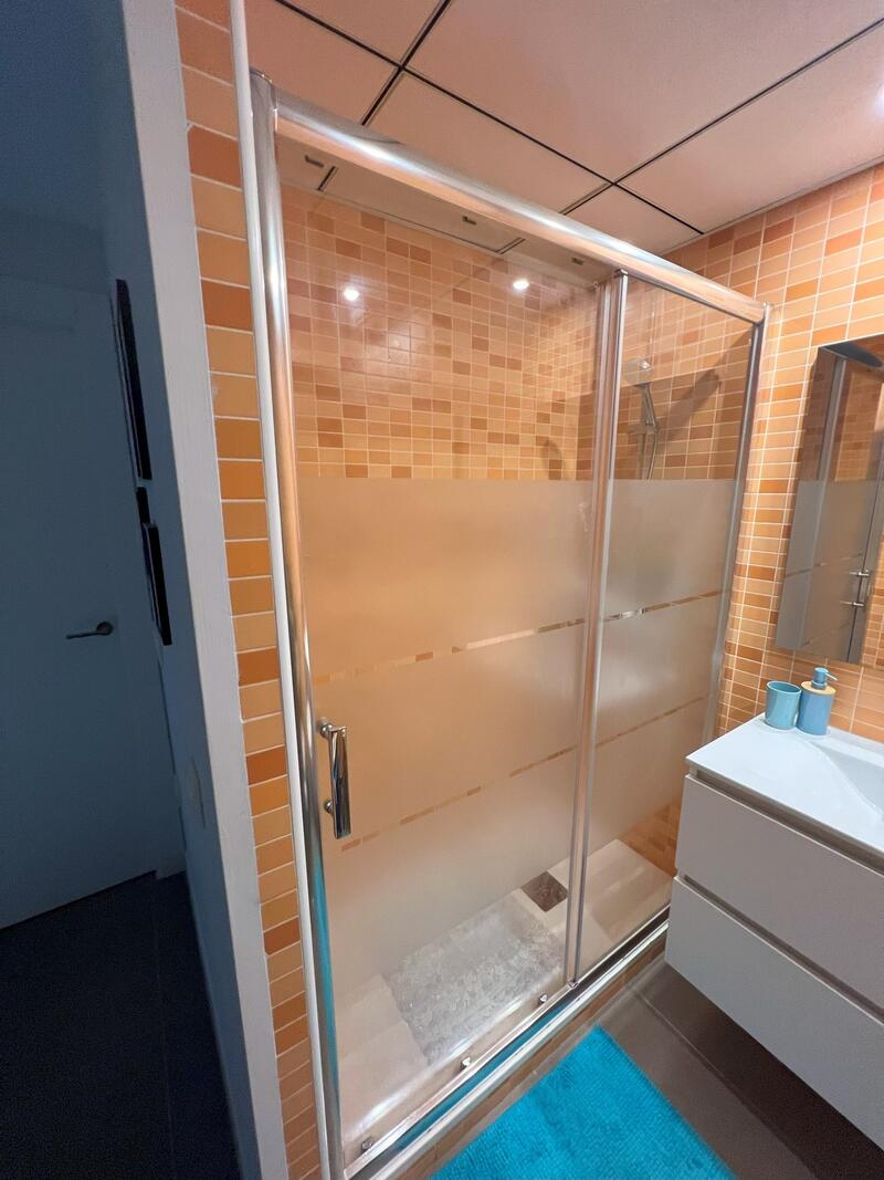 2 Cuarto Adosado en venta