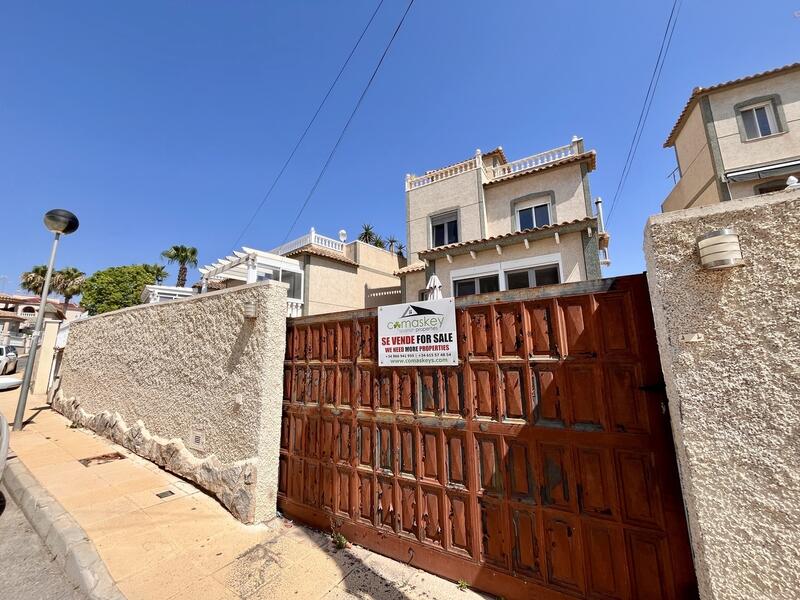 4 bedroom Villa for sale