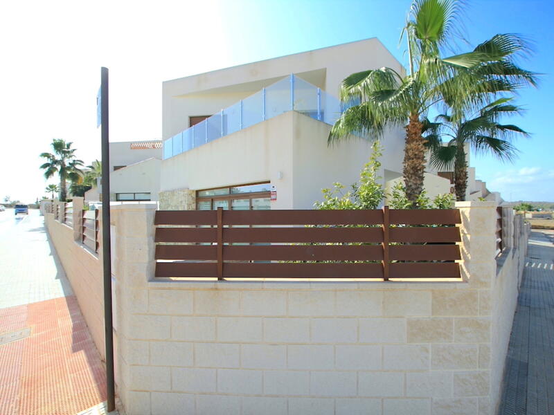 3 slaapkamer Villa Te koop