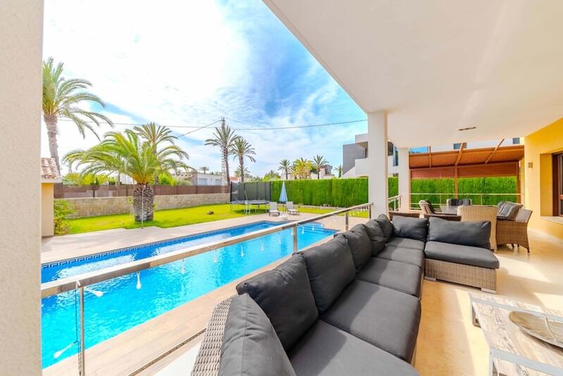 5 Cuarto Villa en venta