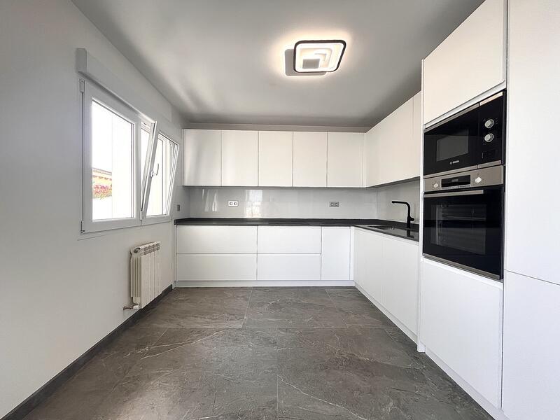 6 Cuarto Villa en venta