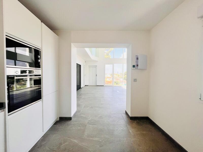 6 Cuarto Villa en venta