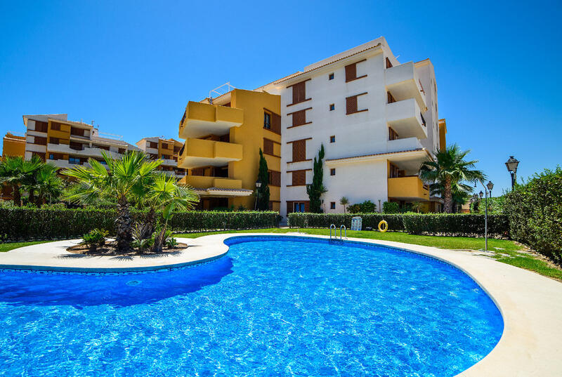 Apartamento en venta en Torrevieja, Alicante