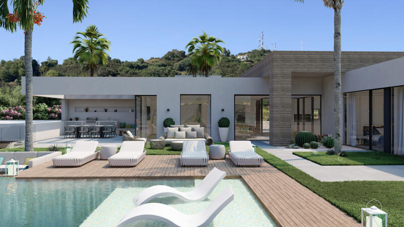 Villa til salg i Los Monteros, Málaga