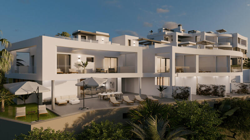 Villa for sale in Riviera del Sol, Málaga