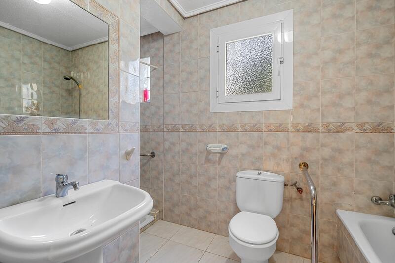 3 спальная комната вилла продается