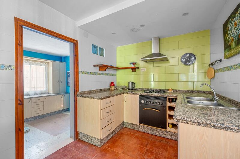 3 спальная комната вилла продается