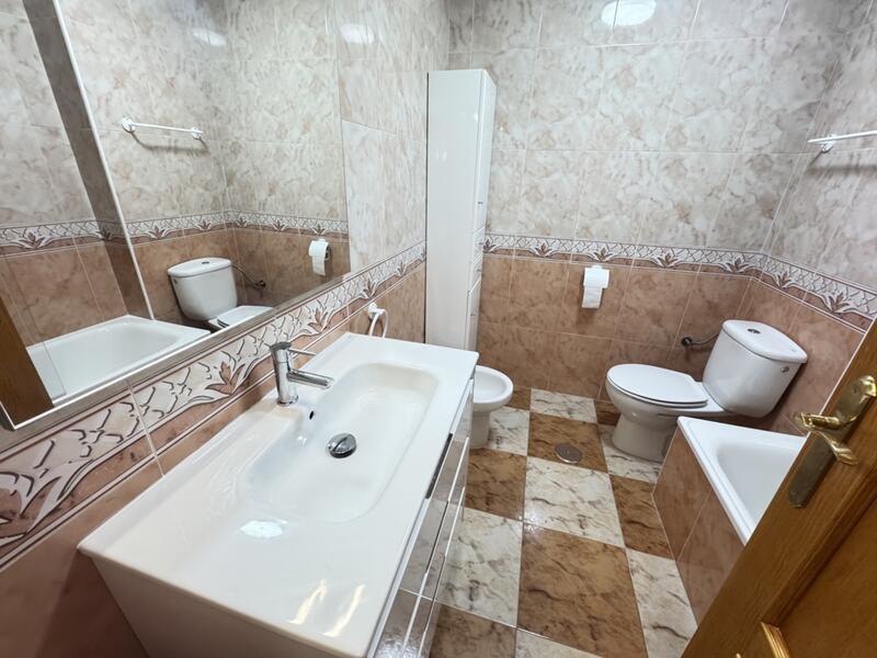2 slaapkamer Appartement Te koop