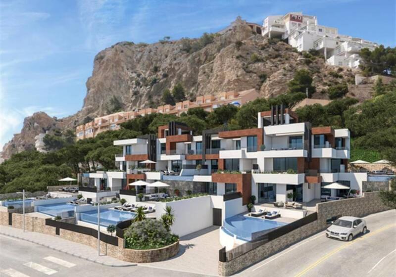 3 bedroom Apartment for sale