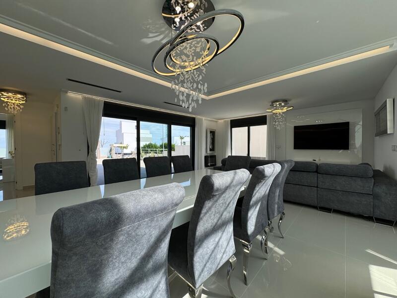 5 slaapkamer Villa Te koop