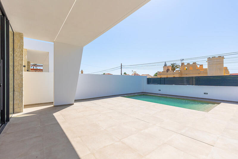 3 Cuarto Villa en venta
