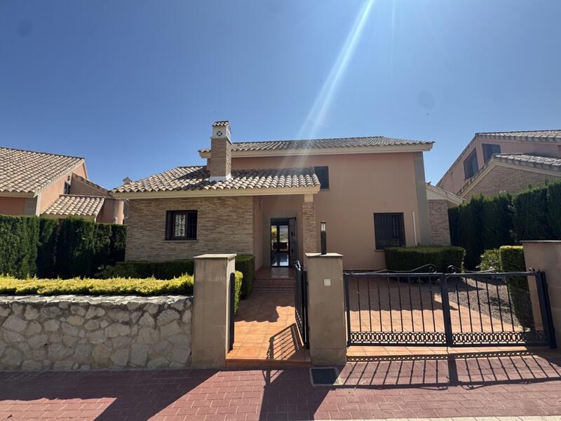 3 Cuarto Villa en venta