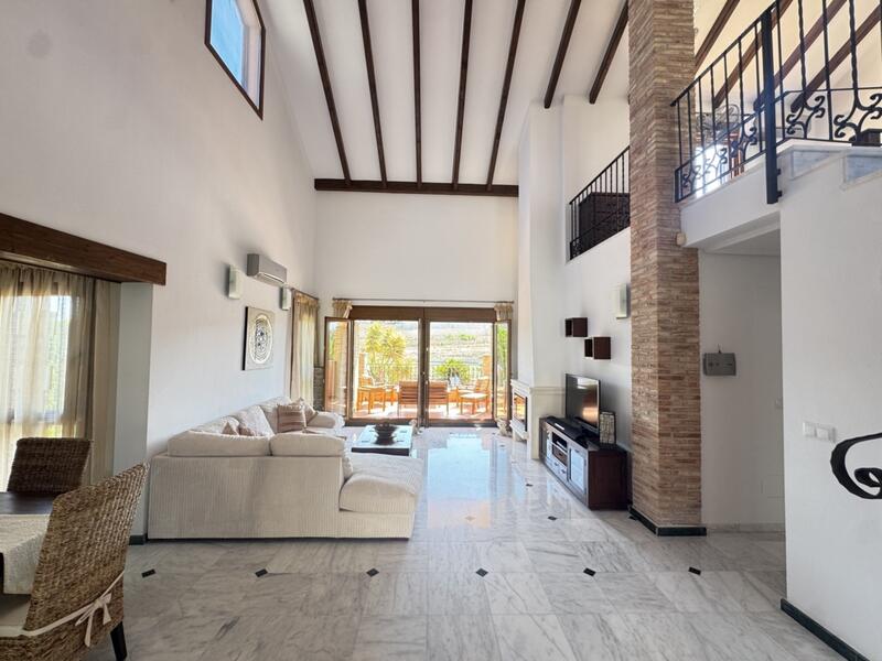 3 Cuarto Villa en venta