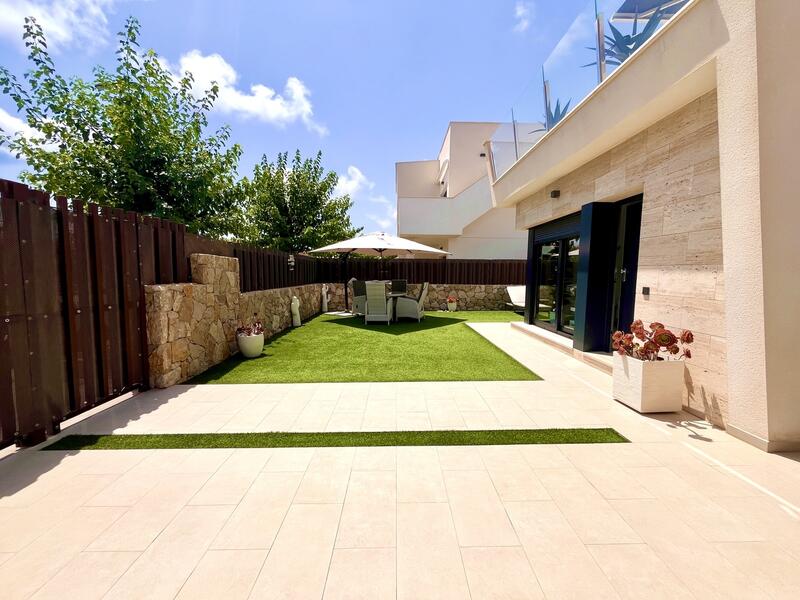 3 Cuarto Villa en venta