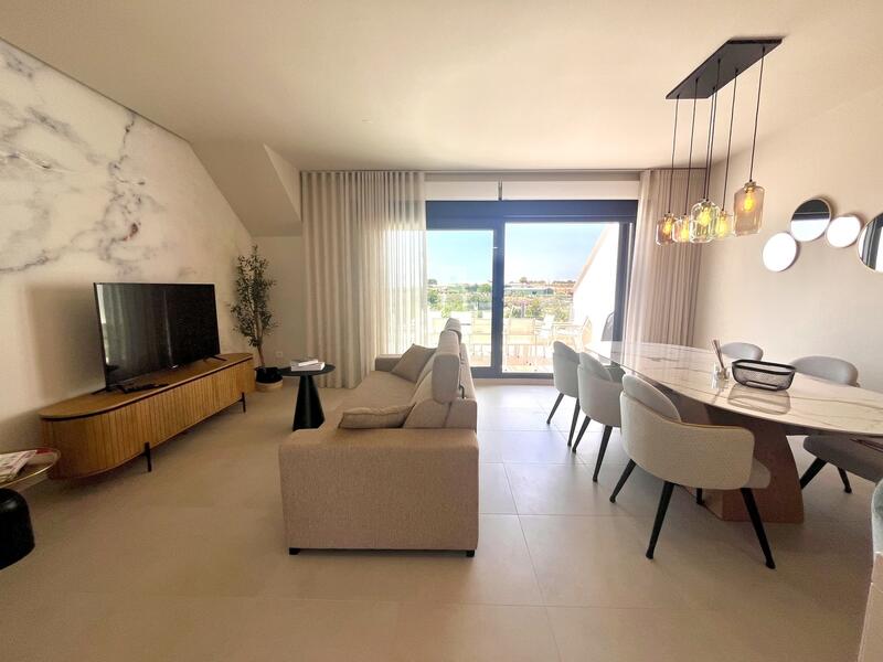3 bedroom Apartment for sale