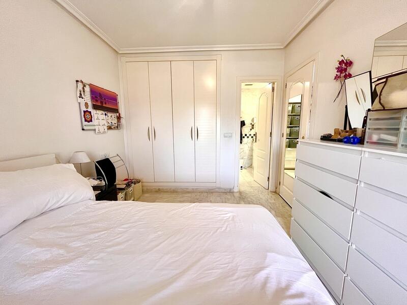 2 slaapkamer Appartement Te koop