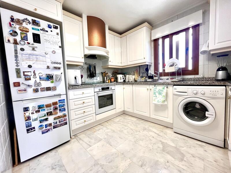 2 slaapkamer Appartement Te koop
