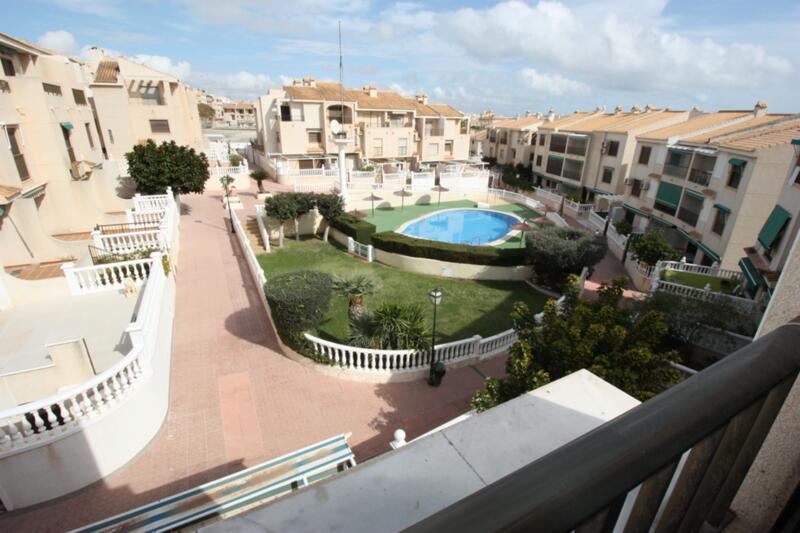 Villa til salg i Guardamar del Segura, Alicante