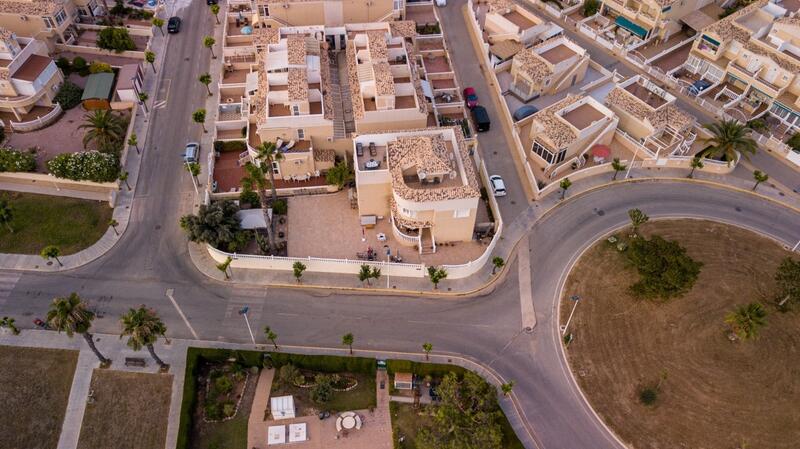 6 Cuarto Villa en venta