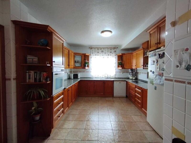 6 Cuarto Villa en venta