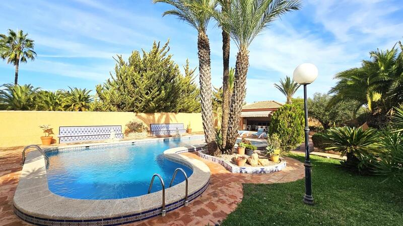 5 Cuarto Villa en venta