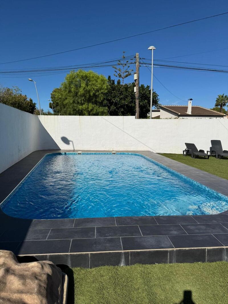 3 slaapkamer Villa Te koop