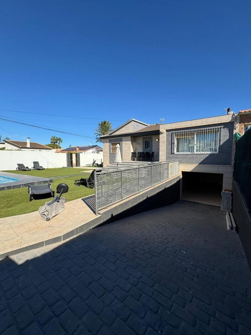 3 slaapkamer Villa Te koop