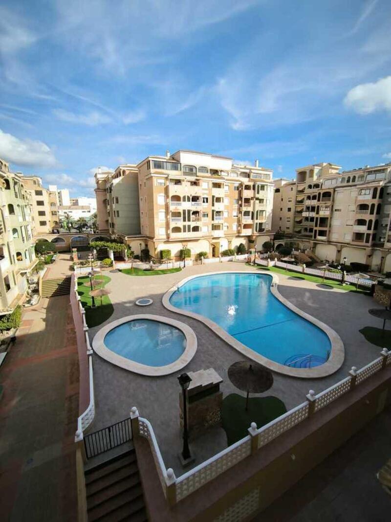 1 Cuarto Villa en venta