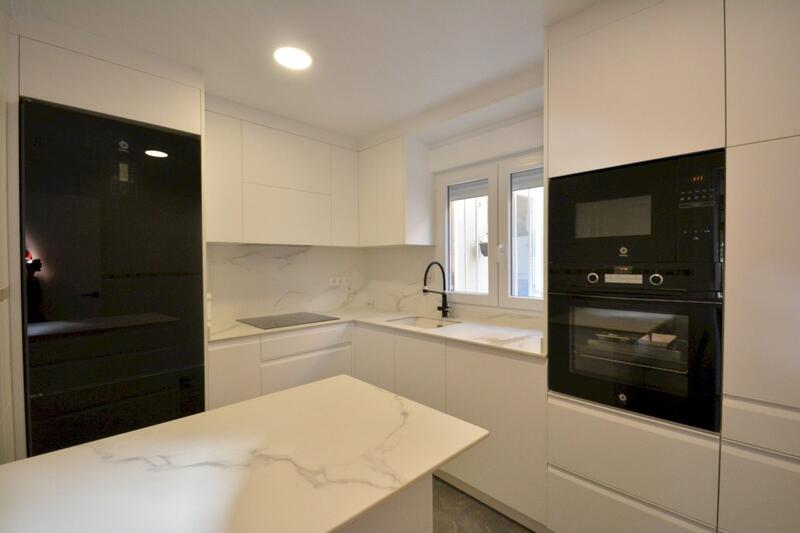 3 bedroom Townhouse for sale