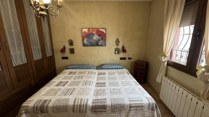 4 Cuarto Villa en venta