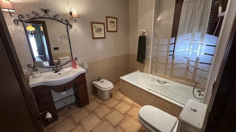 4 Cuarto Villa en venta