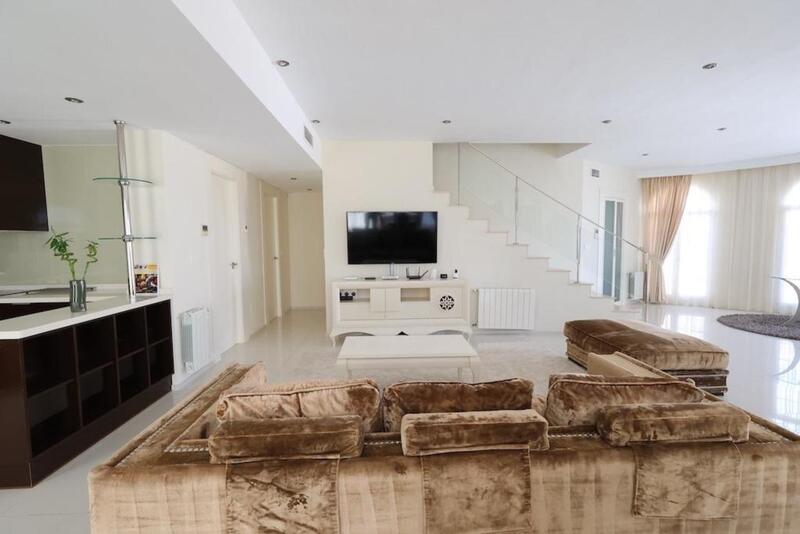 5 Cuarto Villa en venta