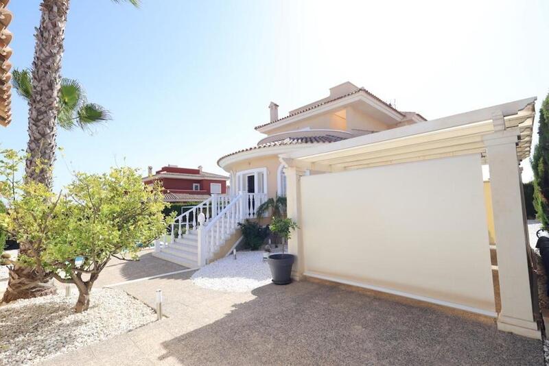 5 Cuarto Villa en venta