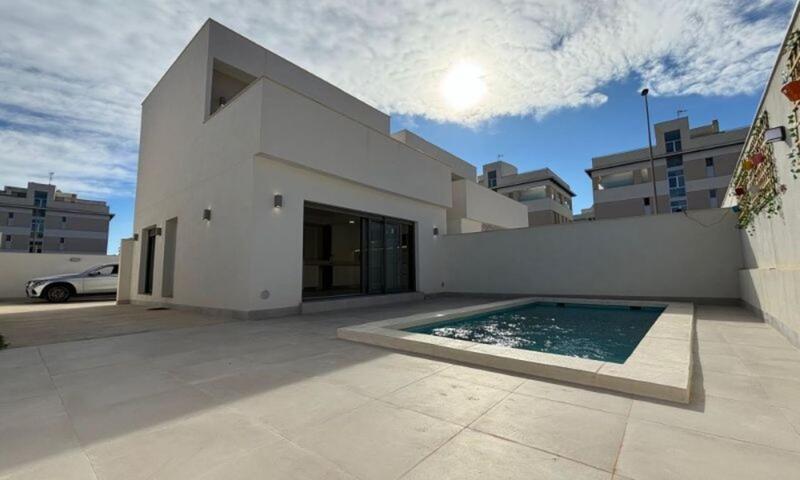 3 bedroom Villa for sale