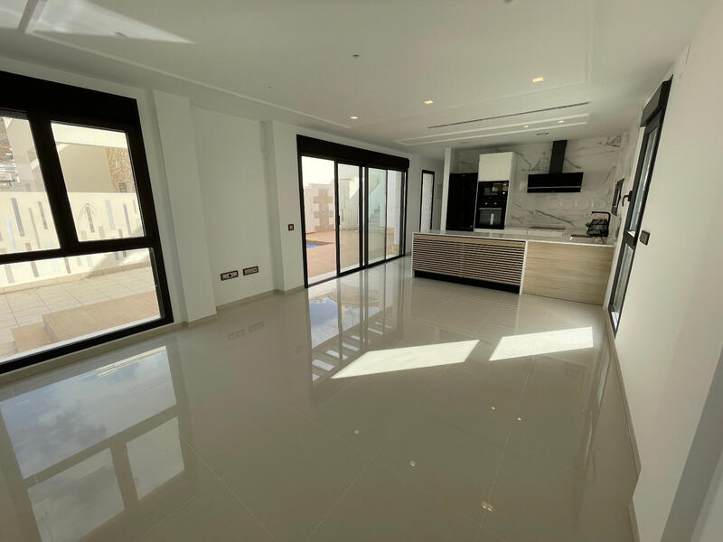 3 Cuarto Villa en venta
