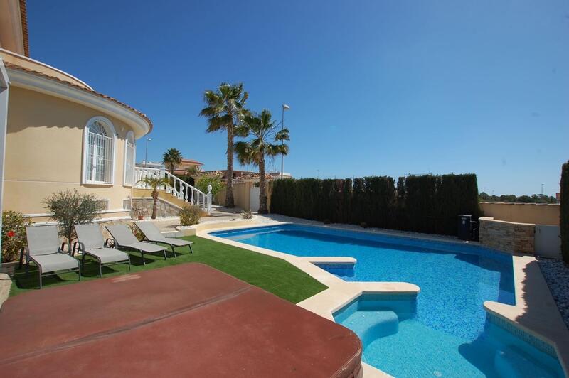 5 chambre Villa à vendre