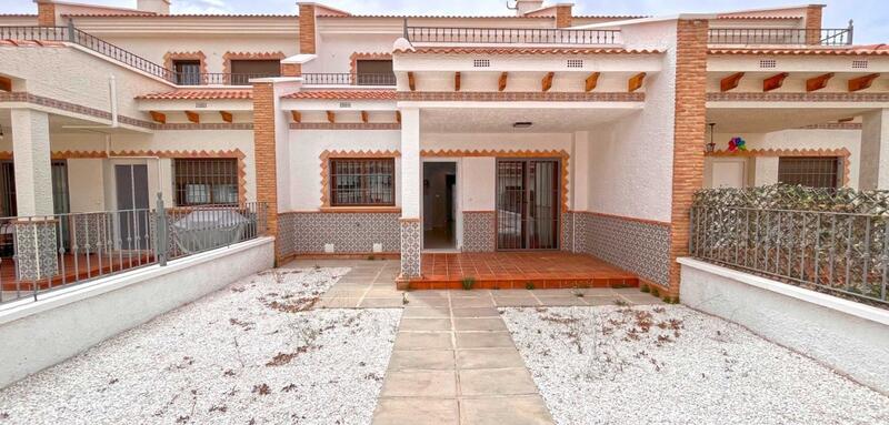 Townhouse for sale in San Miguel de Salinas, Alicante