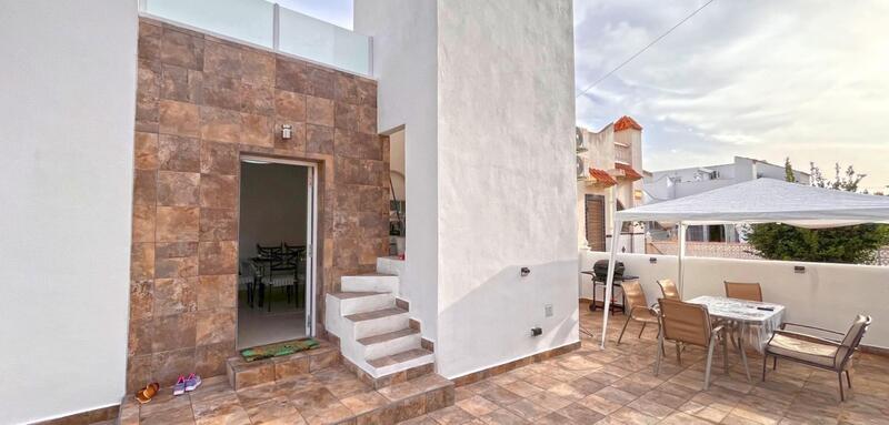 2 Cuarto Villa en venta