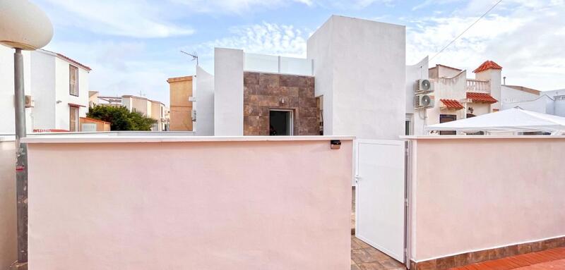 2 Cuarto Villa en venta