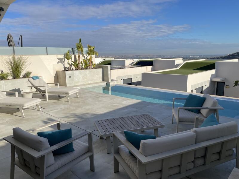 4 bedroom Villa for sale