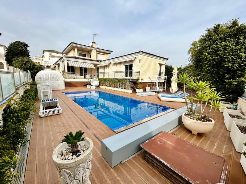 5 Cuarto Villa en venta