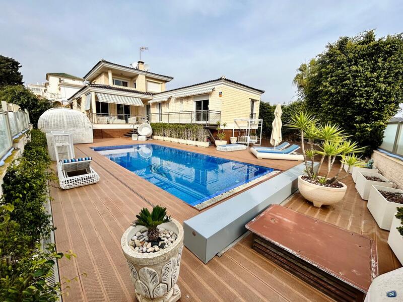 5 Cuarto Villa en venta