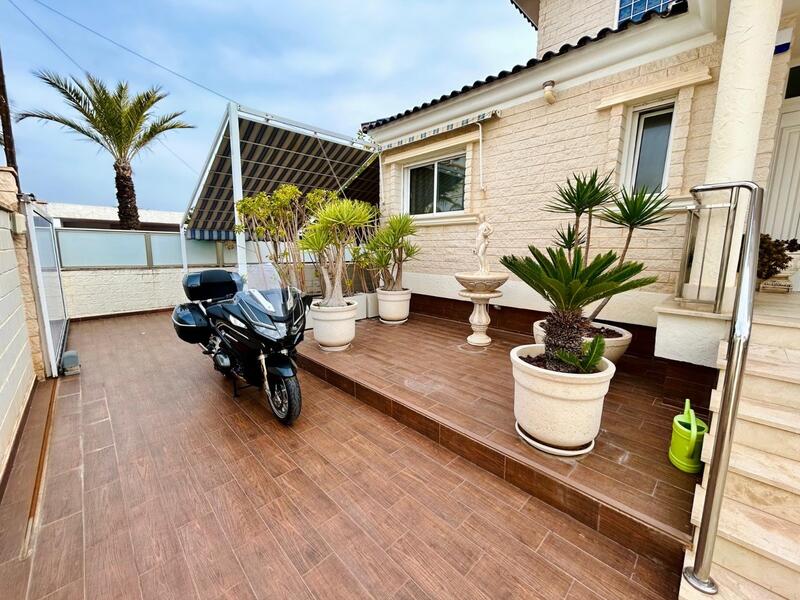 5 Cuarto Villa en venta
