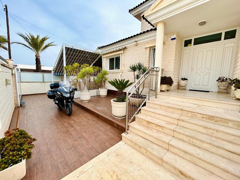 5 Cuarto Villa en venta