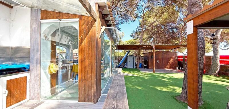 4 Cuarto Villa en venta