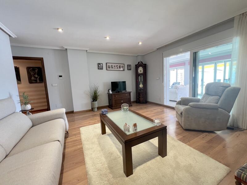 6 Cuarto Villa en venta