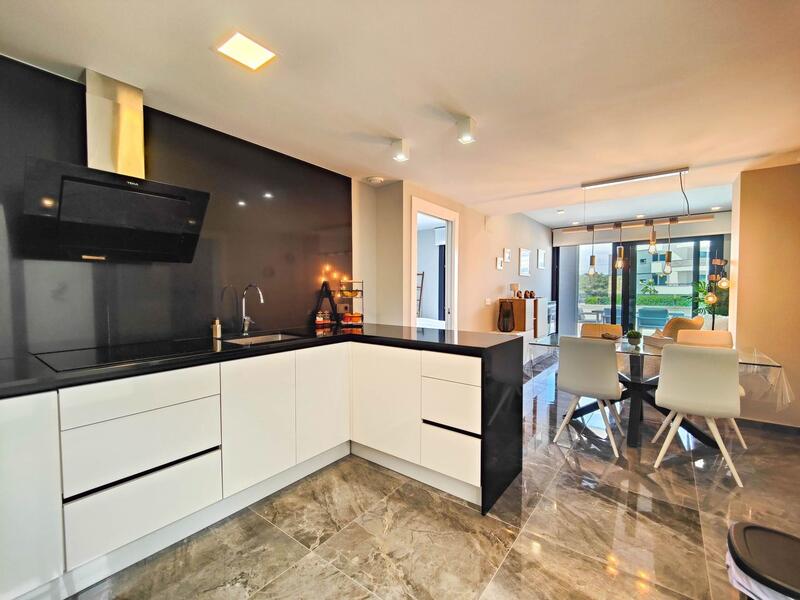2 slaapkamer Appartement Te koop