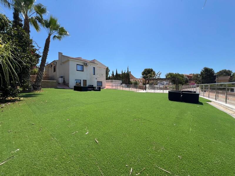 5 soverom Villa til salgs